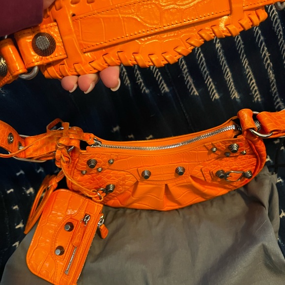 AUTH BALENCIAGA Le cagole xs orange bag with mirror and pochette - excellent - Picture 3 of 9